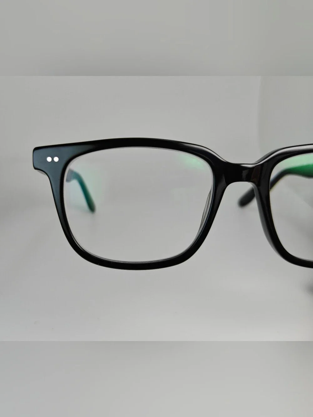 Pacific. Classic Black Wayfarer-Style glasses. Beefy Hinge. Highlights.